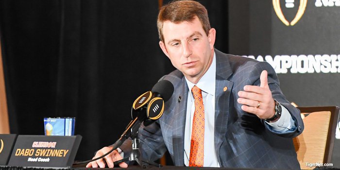 swinney_dabo_champpresser_700