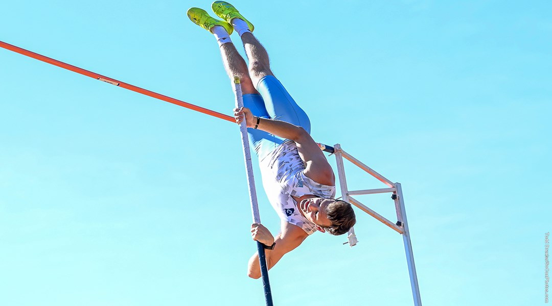 Sam_Blumer_Pole_Vault