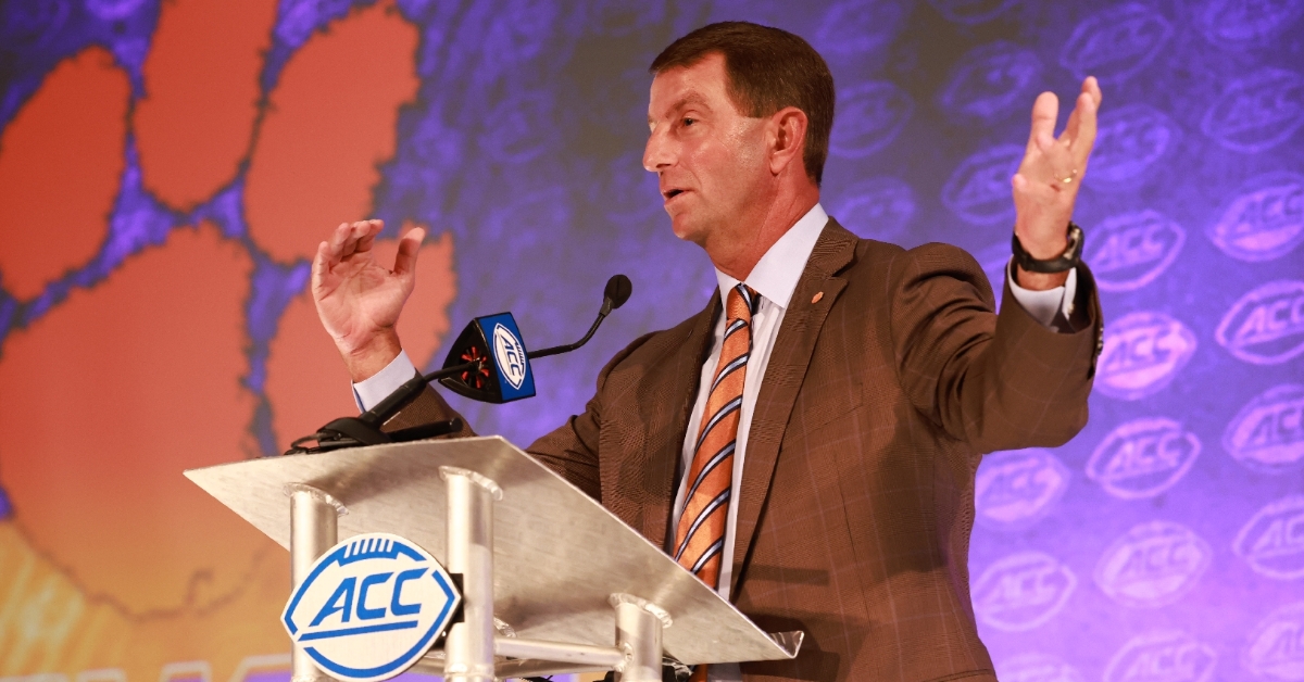 swinney-acckickoff-arms-accpic