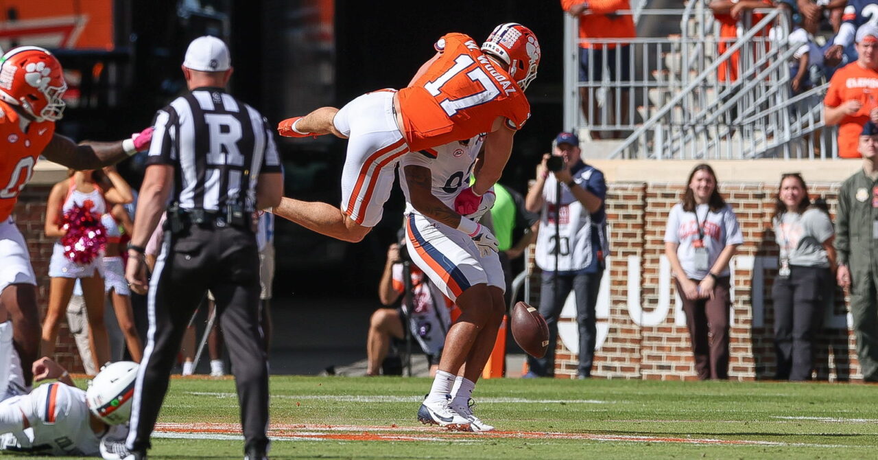 woodaz-wade-flying-uva