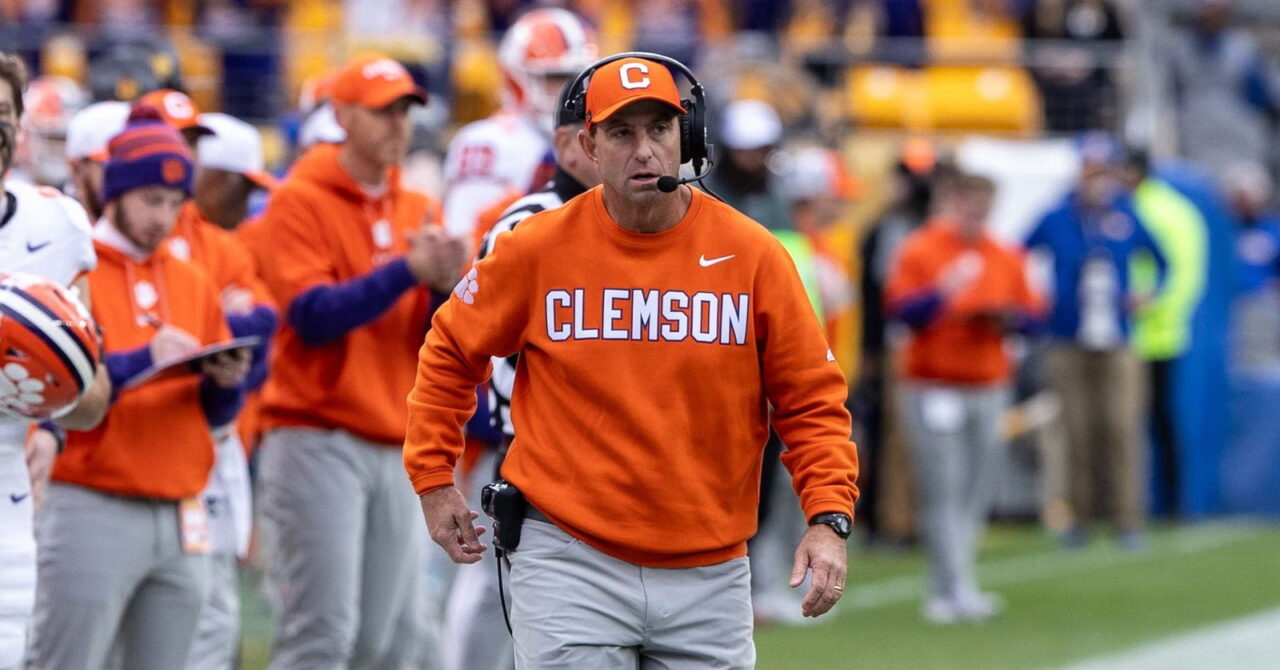 sweatshirt-dabo-pitt-1280x670.jpg