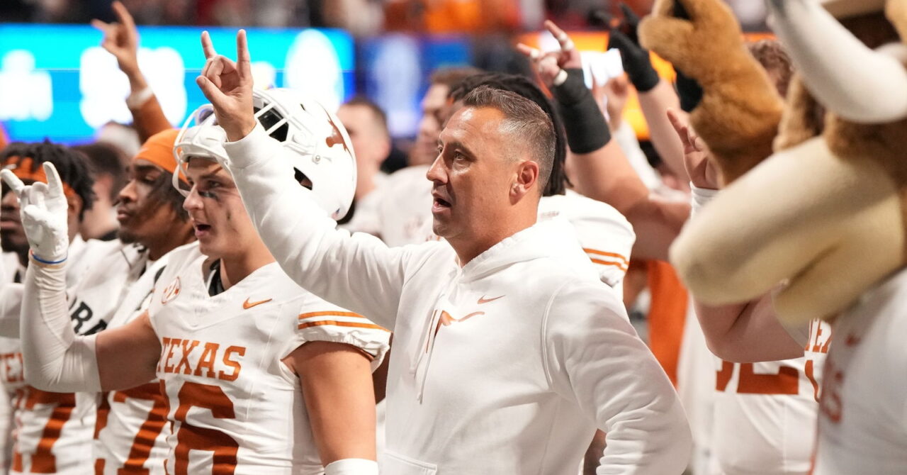 sarkisian-hookem-usat-dale-zanine-1280x670.jpg